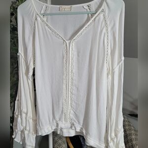 Altar’d State Long Bell Sleeve With Tassells Lace Top Small